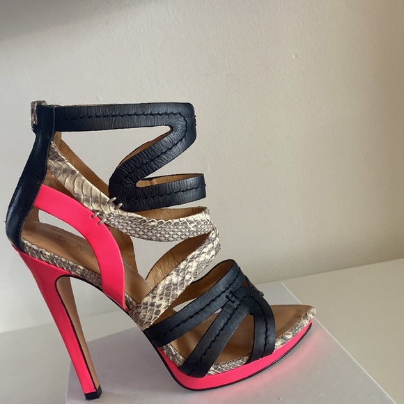 L.A.M.B | Jen | Caged hot pink stiletto pumps | black & hot pink Y2K | 6.5 - Picture 10 of 14